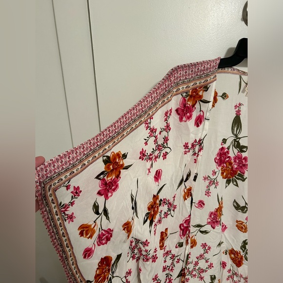 Floral kimono OSFA - Picture 3 of 5